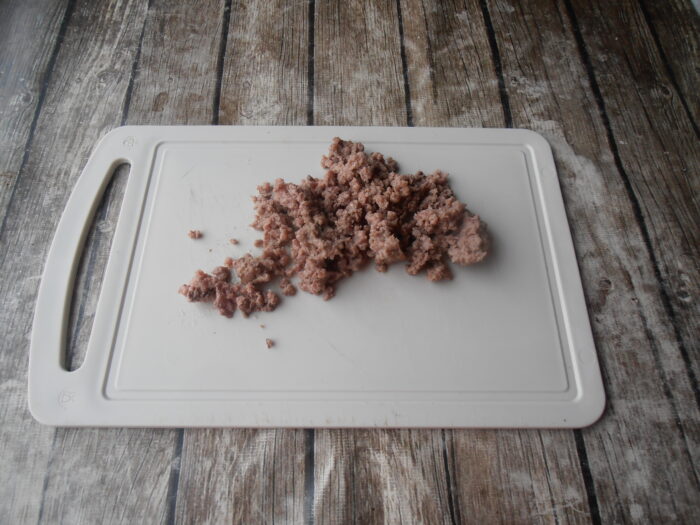 Finely chop the boiled beef