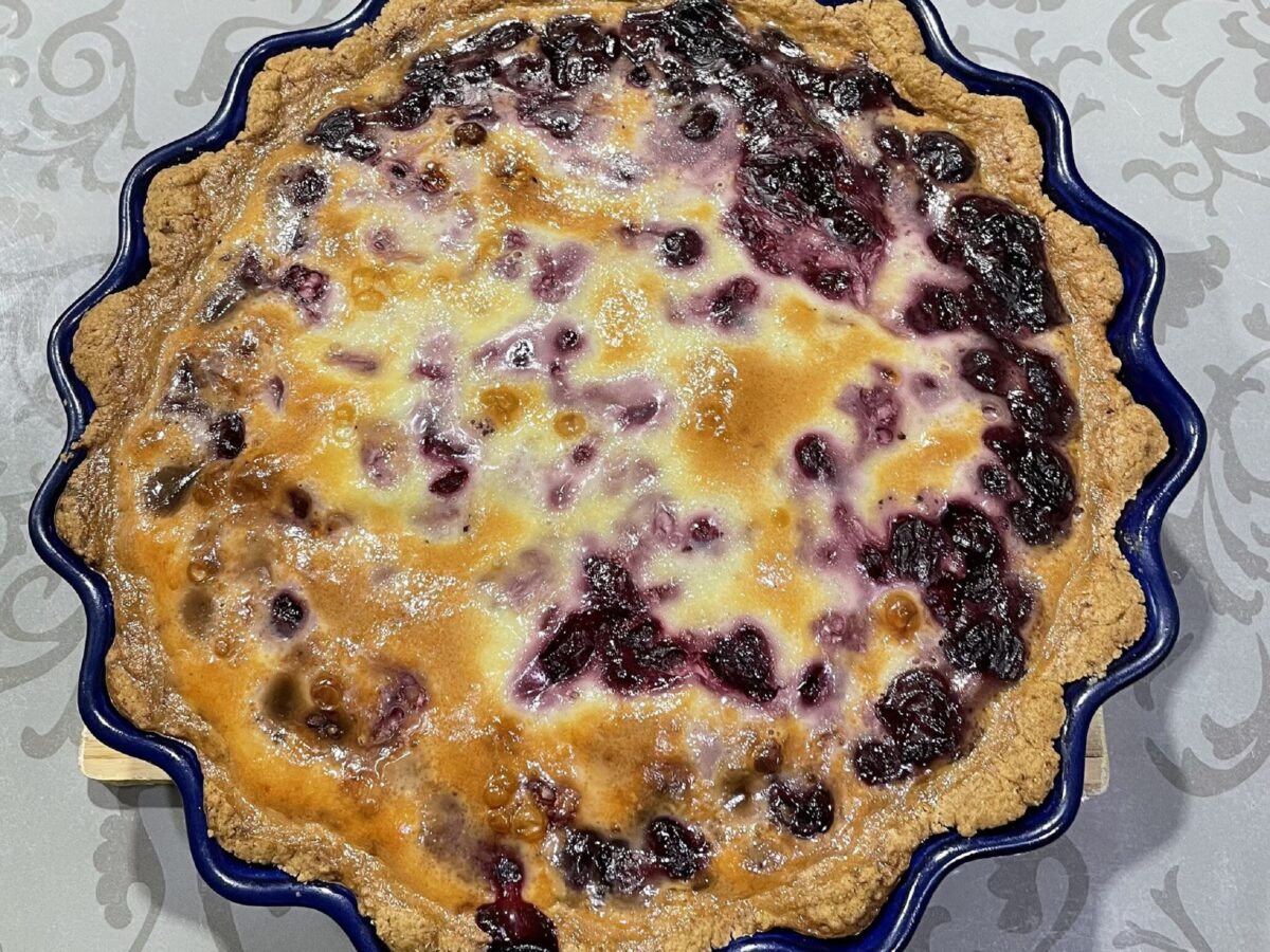 Sugar-Free Cherry & Chocolate Pie with Oat & Rye Flour photo