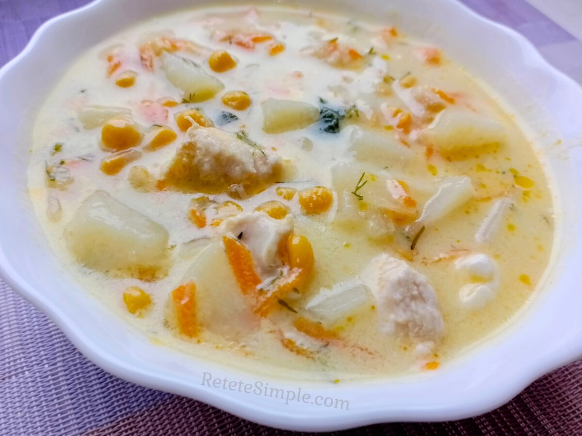 Supa de pui cu cascaval si porumb poza