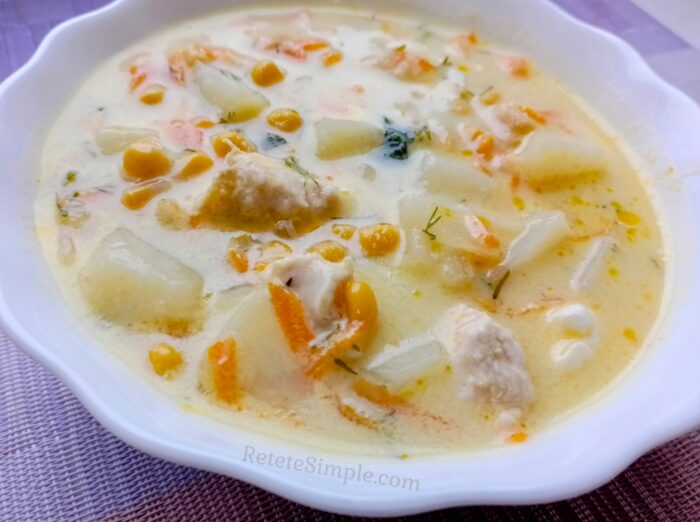 Supa de pui cu cascaval si porumb poza