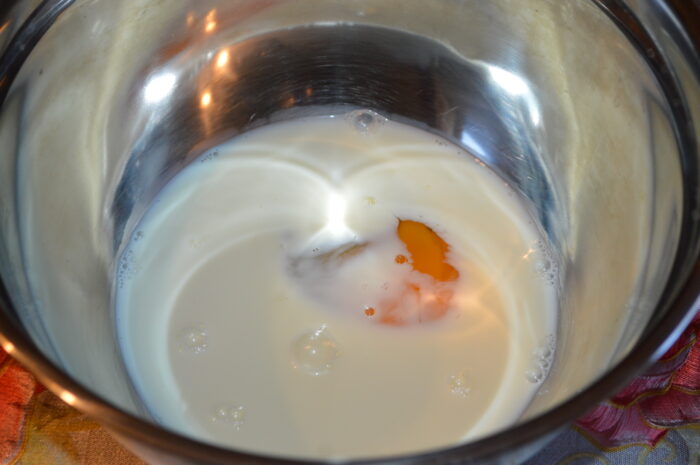 adaugati un ou, lapte