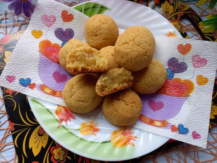 Close-up of a crisp semolina biscuit
