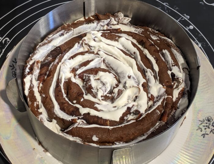 Place the cake in a ring mold