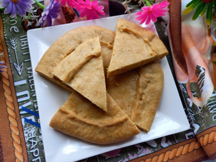 divide the pie into small portions and serve