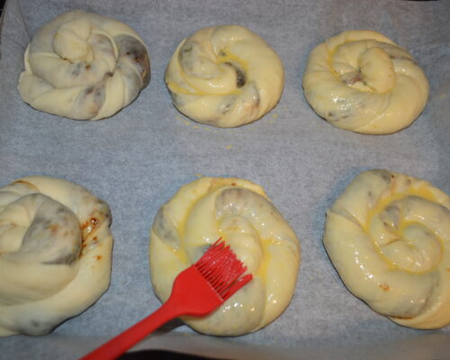 Placinte cu dulceata la cuptor