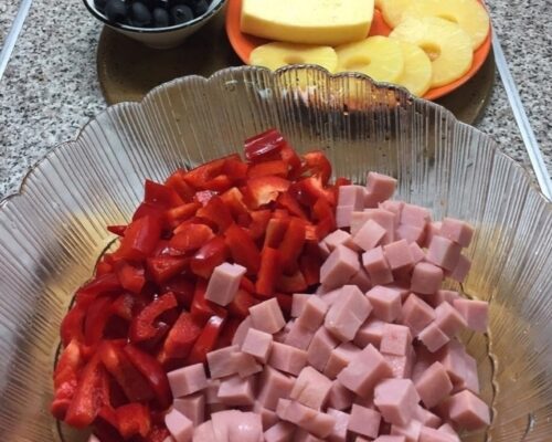 Cut the ham into cubes