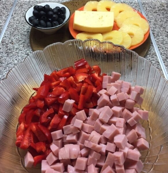 Cut the ham into cubes