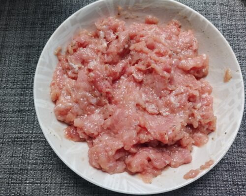 Mix the minced meat