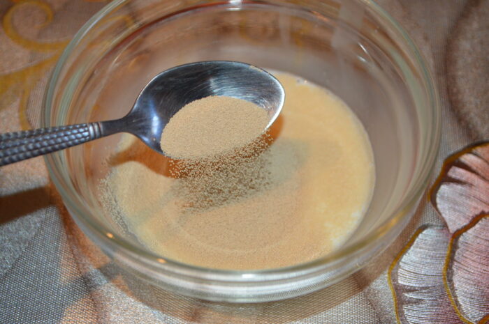 turnati putin lapte si adaugati drojdia