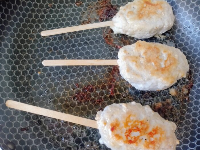 Fry the patties on skewers