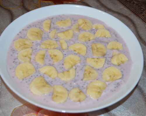 Decorati cu a doua banana taiata