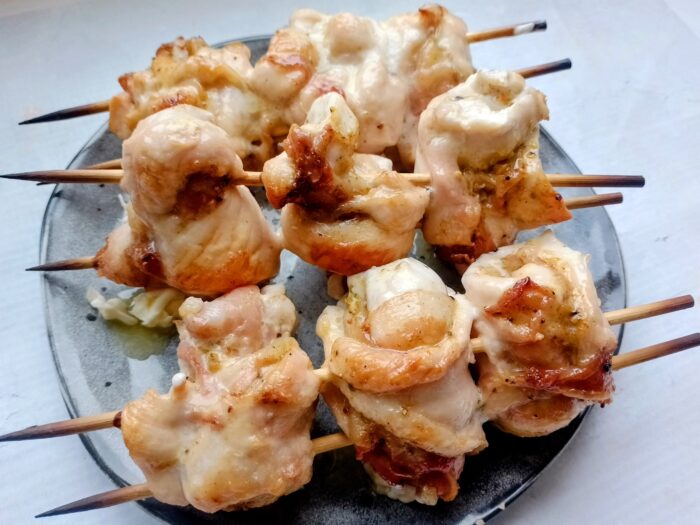 The prepared skewer must first be cooled