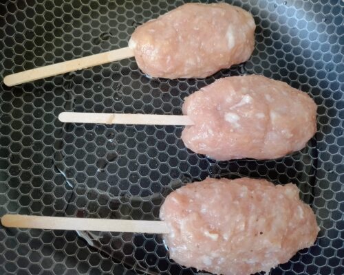 form small oval patties