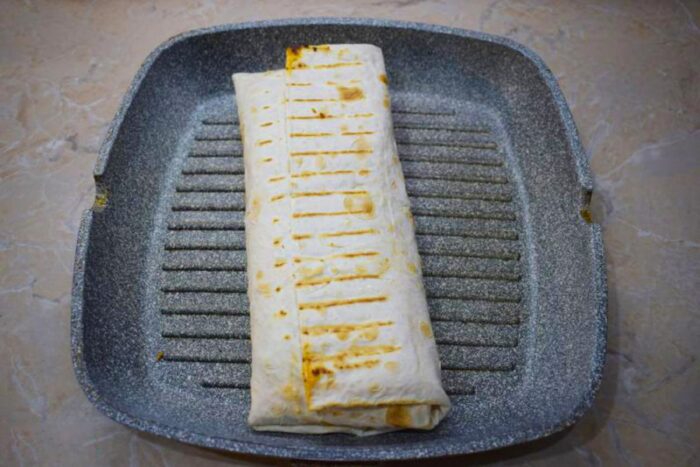 Fry our roll in a heated pan