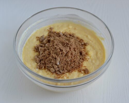 Now pour in the flaxseed flour and mix