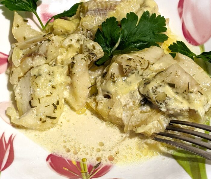 Sprinkle with aromatic herbs