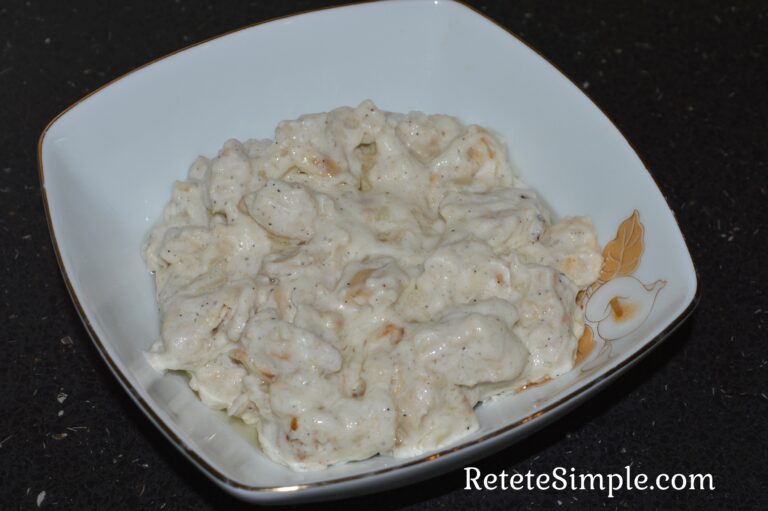Creamy Chicken Breast in Sour Cream Sauce