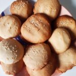 Cinnamon Biscuits with Sesame Seeds