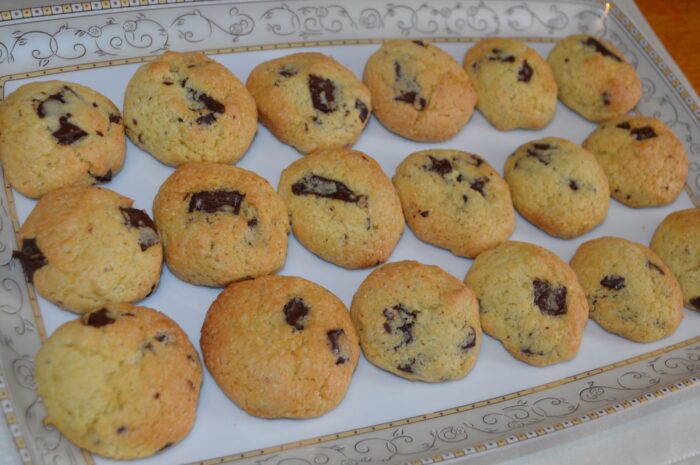 Plate of chocolate cookies