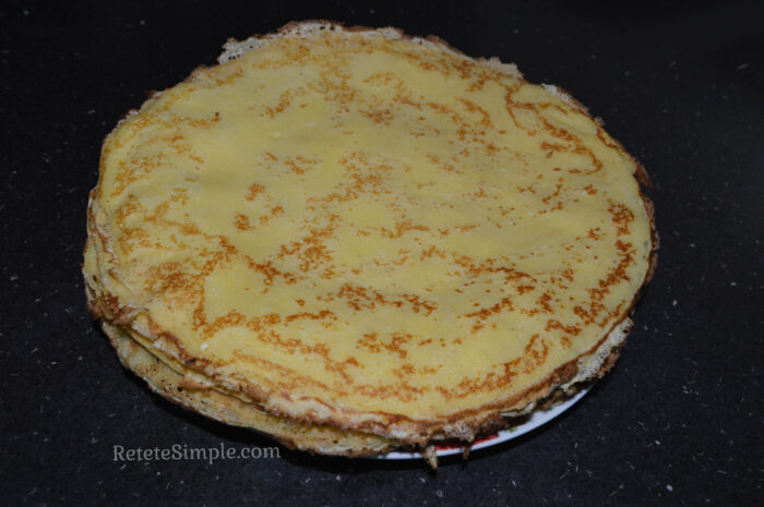 This quantity of ingredients makes 22 crepes