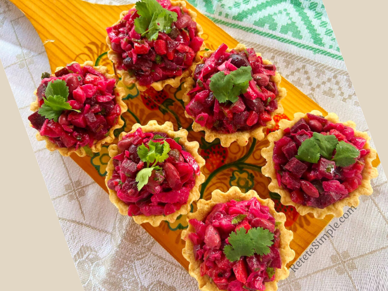 Salata Vinegret in cosulete poza