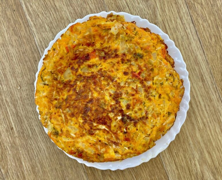 Сочная капустная запеканка на сковороде