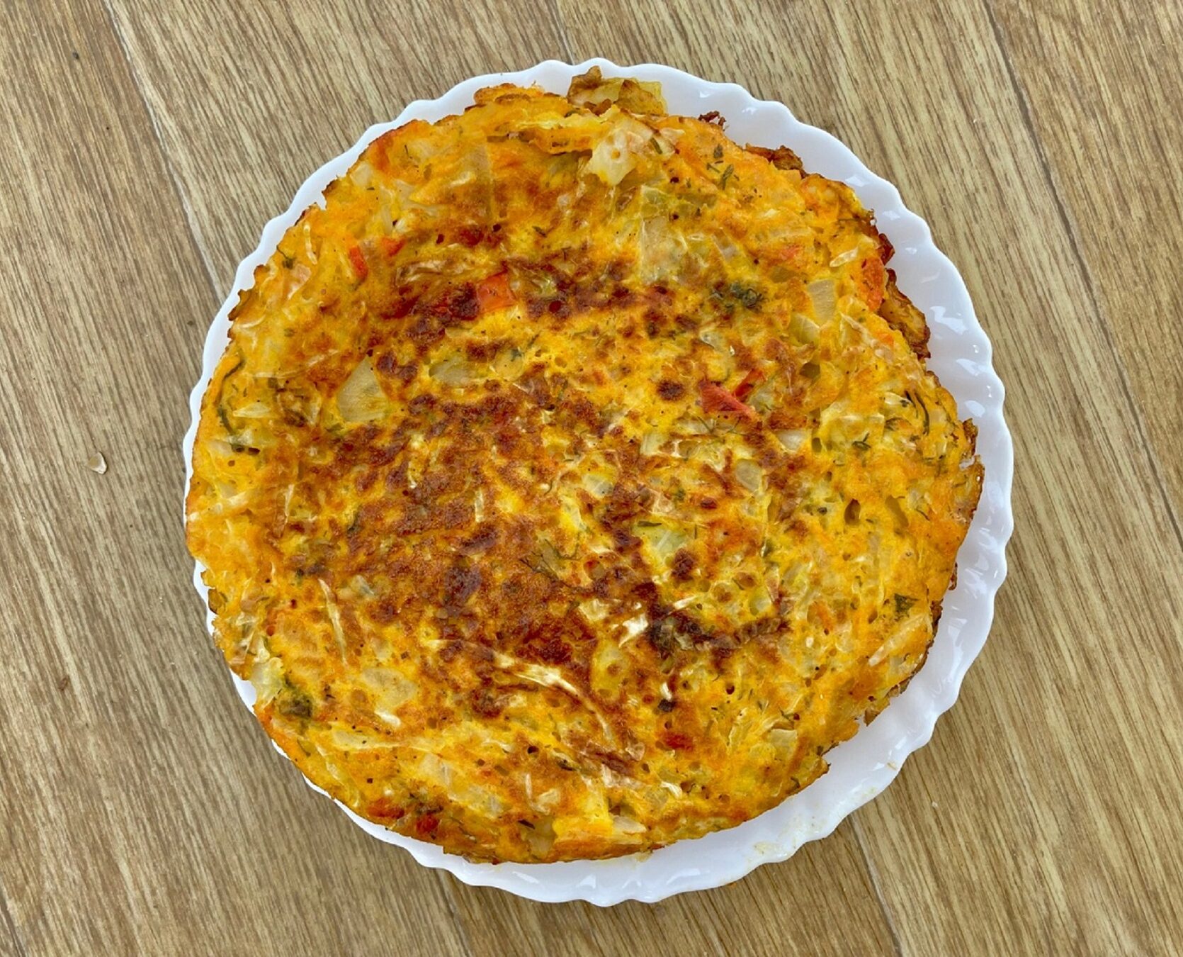 Сочная капустная запеканка на сковороде фото