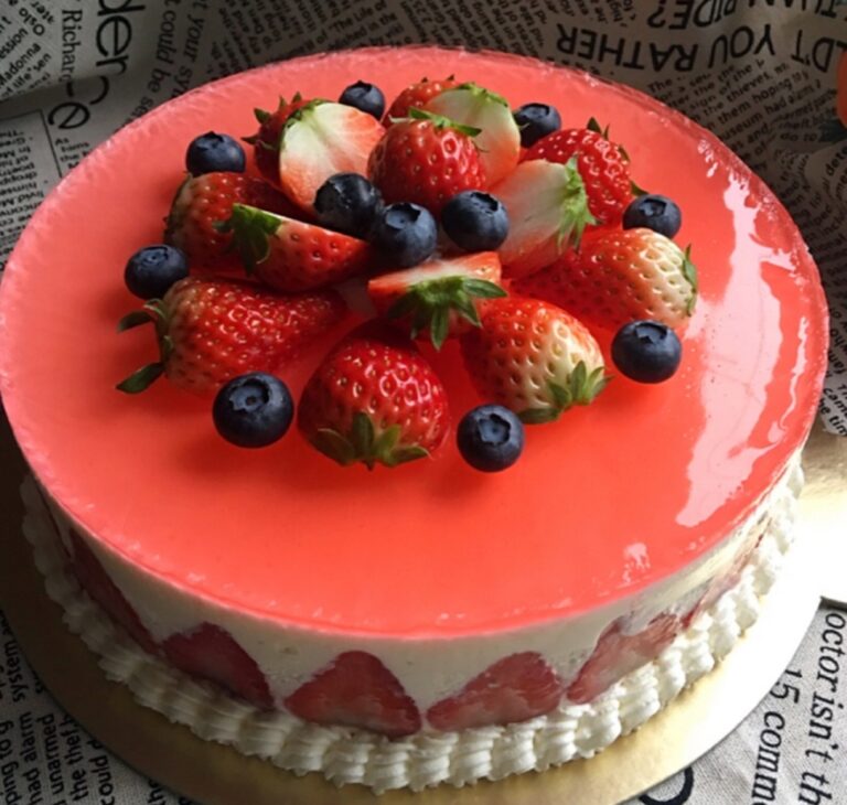 Strawberry Mousse Cake