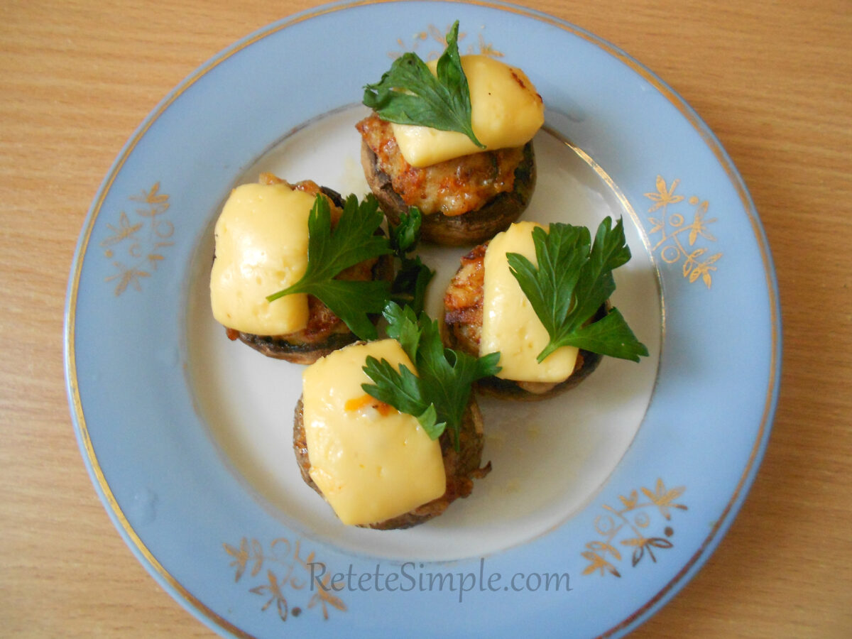 Oven-Baked Stuffed Mushrooms with Minced Meat & Cheese photo
