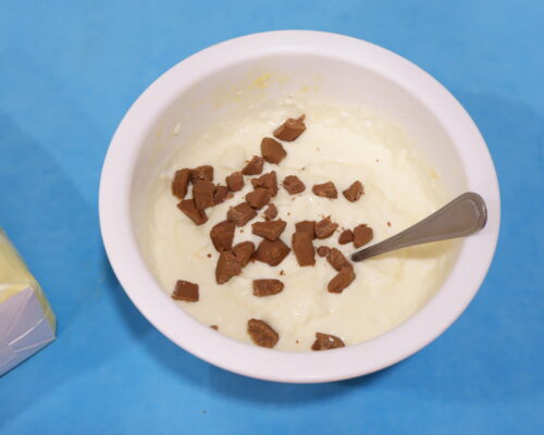 Add the chocolate chips