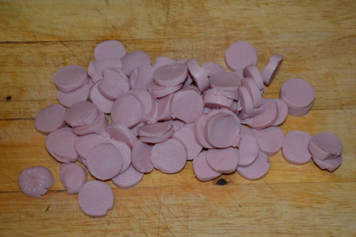 Apoi tăiem cârnații