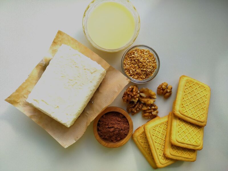 ingrediente pentru salamul de ciocolata