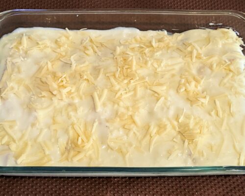 Presarati cascaval ras deasupra