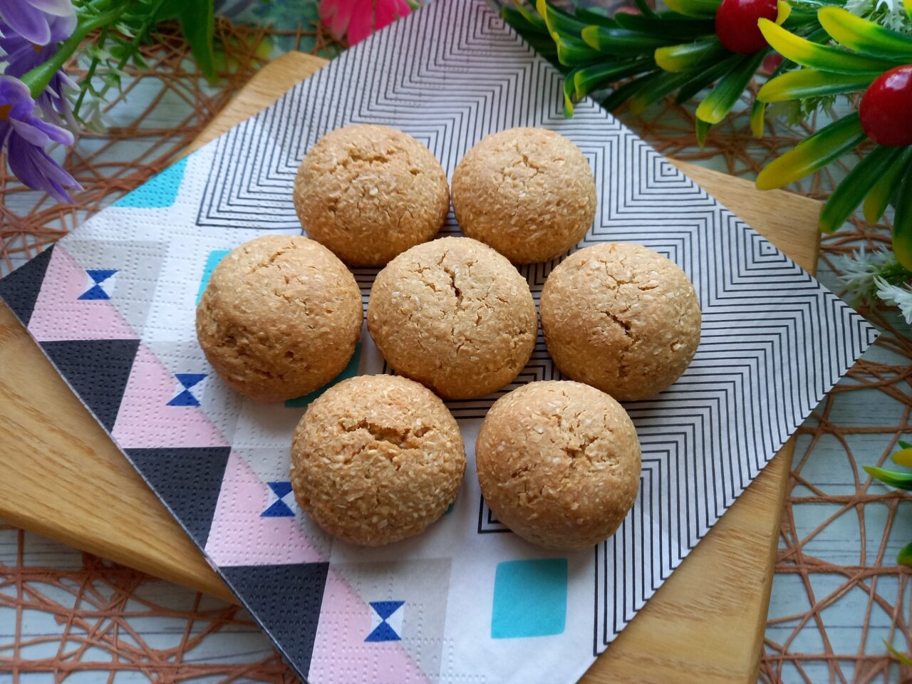 Coconut-Flake Cookies with Amaranth Flour photo