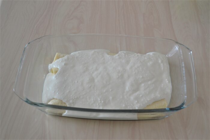 Аккуратно заливаем бананы