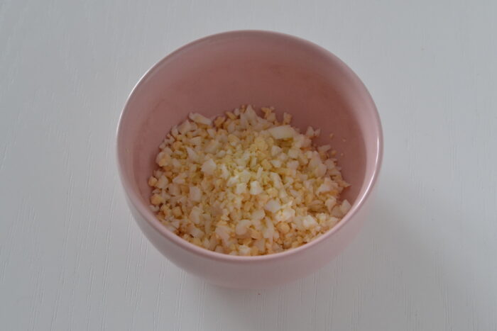 Place the eggs in a bowl