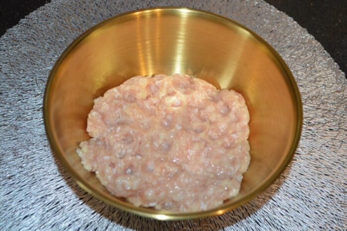 Place the ground chicken