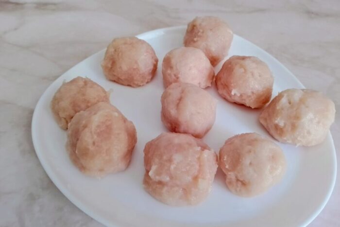 Añade sal y condimentos al gusto