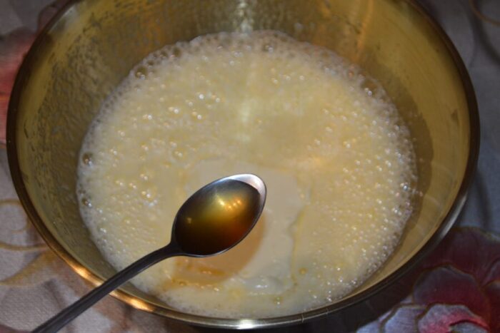 Incorpora la esencia de vainilla