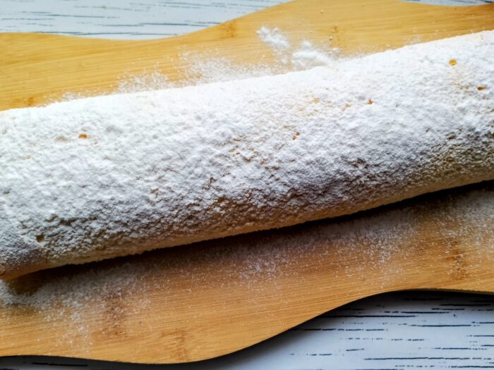 Decorati rulada cu zahar pudra