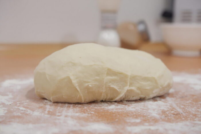 Deja reposar la masa en la nevera
