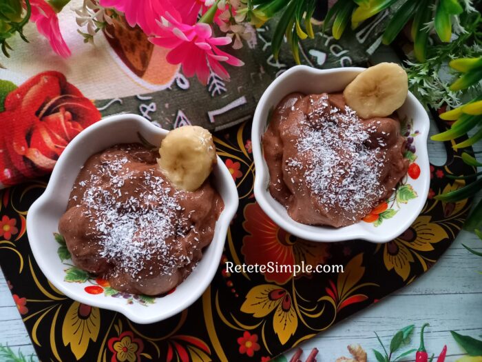 Бананово-шоколадное мороженое