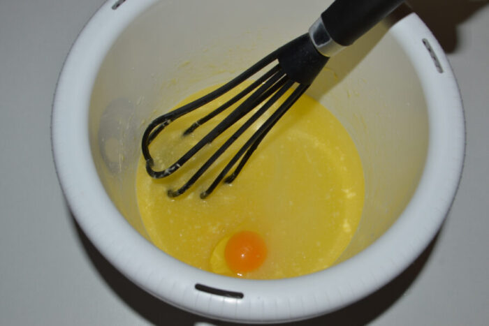 Mezcla con unas varillas